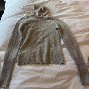 Intermix Brand 100% Cashmere Turtleneck